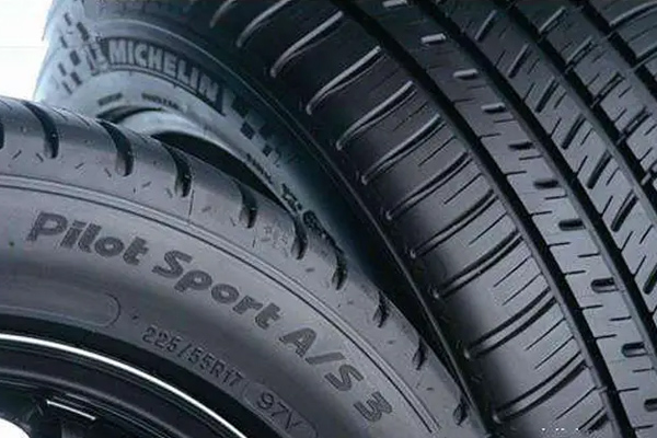 汽車(chē)橡膠輪胎打標刻字設備—輪胎激光打標機